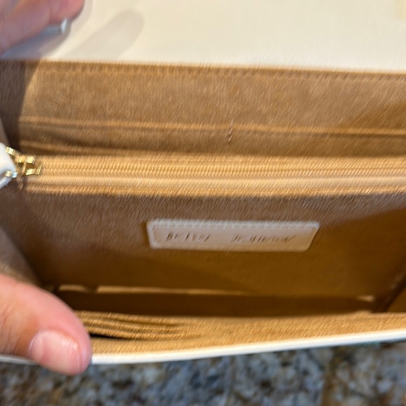 Betsey Johnson White Bag with Lemon and Gold Accents - Picture 7 of 10